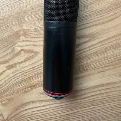 Scarlett Microphone image 2