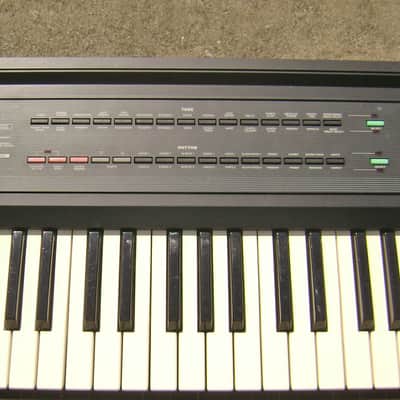 Casio Casiotone CT-640 - 465 Sound Tone Bank with Stand & Class 2 Power Supply image 2