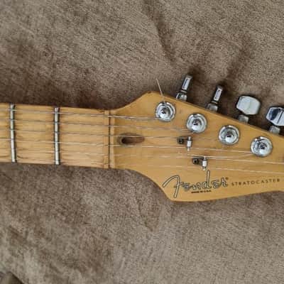 Fender American Standard Stratocaster with Maple Fretboard 1995 - 2000 - Black image 3