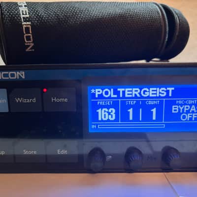 TC Helicon Voicelive Rack with MP-75 Microphone image 2