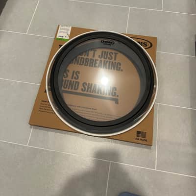 Evans BD22EMAD EMAD Clear Bass Drum Head - 22" 2001 - 2020 - Clear image 2