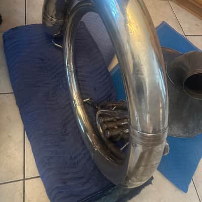 King 2350 BBb Sousaphone with detachable cluster, includes case. image 21
