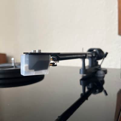 Pro-Ject Debut Carbon Turntable Sumiko Pearl Cartridge + Herbie's Mat Excellent image 5