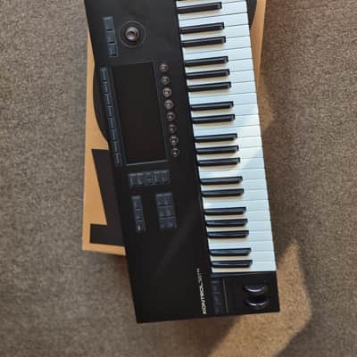 Native Instruments Kontrol S61 Mk3 2023 image 8