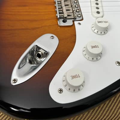 Fender 70th Anniversary American Vintage II '54 Stratocaster 2024 - 2-Color Sunburst image 15