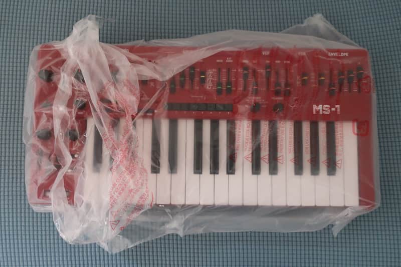 Behringer MS-1 / MS-101 Analog Synthesizer 2019 Red Original Box Grip Strap Manual Power image 1
