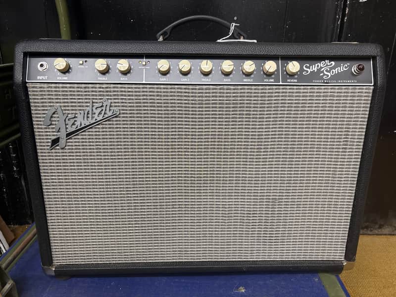 Fender Super-Sonic 22 2-Channel 22-Watt 1x12" Guitar Combo 2010 - Present - Black image 1