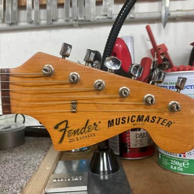 Fender musicmaster 1978 image 3