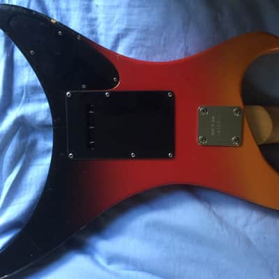 Quest Atak 5 1984 2 Tone Sunburst image 5