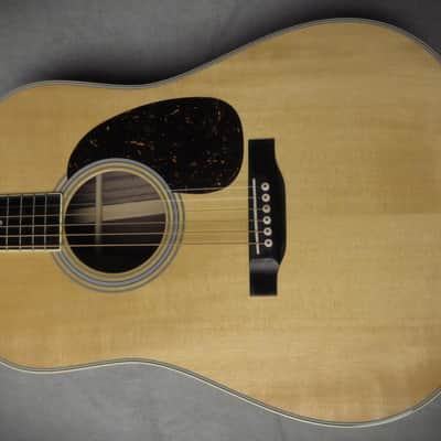 Martin D-35 2025 Natural image 1