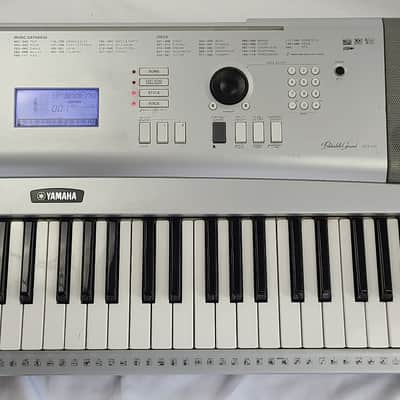 Yamaha DGX-220 Portable Grand Electronic Keyboard & Power Cord 01974 image 4