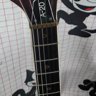 Early Washburn A20V, HC, V neck CSB image 3