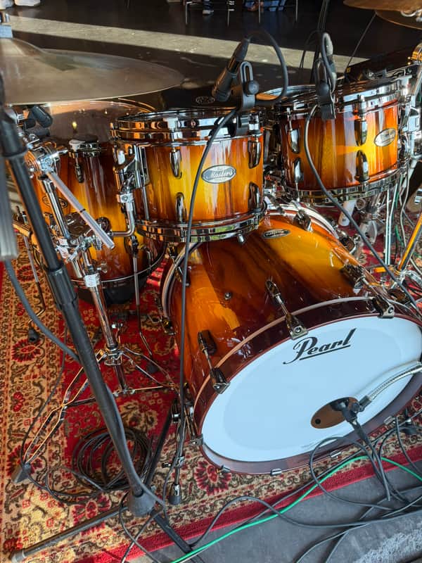 Pearl Maple/Gum 2026 - Exotic Saman Honeyburst