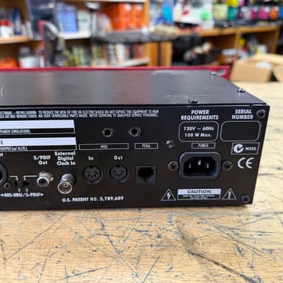 Line 6 POD Pro Rackmount Multi-Effect and Amp Modeler 2001 - 2003 - Red image 13