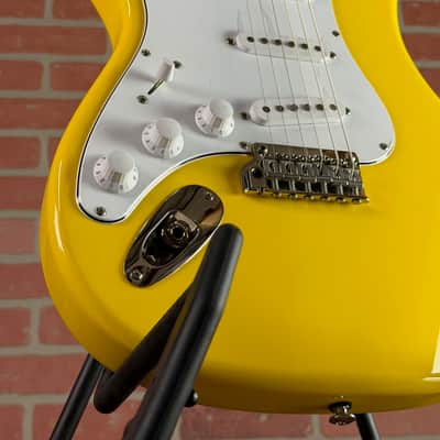 PRS SE Silver Sky Left-Handed Electric Guitar - Dandy Lion w/ Rosewood Fingerboard image 4