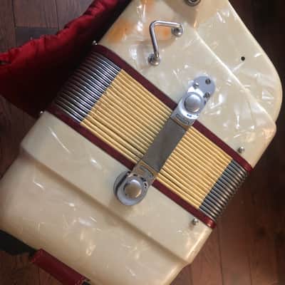 Beltone Deluke Accordion 120 Bass Made in Italy image 4