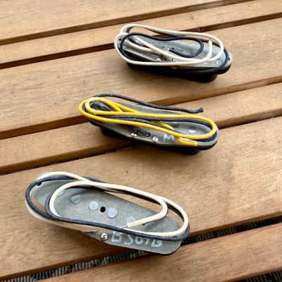 Proper Pickups "South of the Border" Handwound Stratocaster Pickup Set w/ Treble Bleed & PIO Capacitor—Black image 4