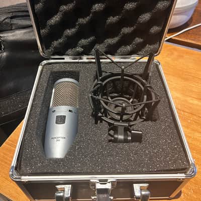AKG Perception 200 Large-Diaphragm Condenser Microphone – with Shockmount & Hard Case image 2