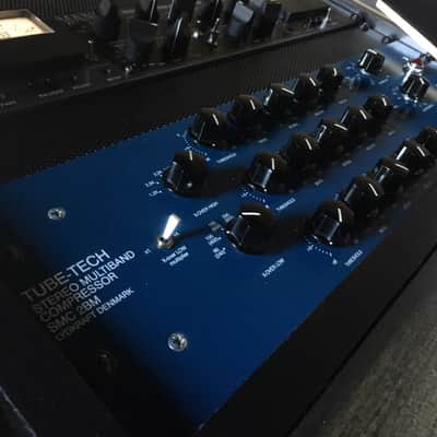 Joemeek MC2 Half-Rack Stereo Optical Compressor | Reverb