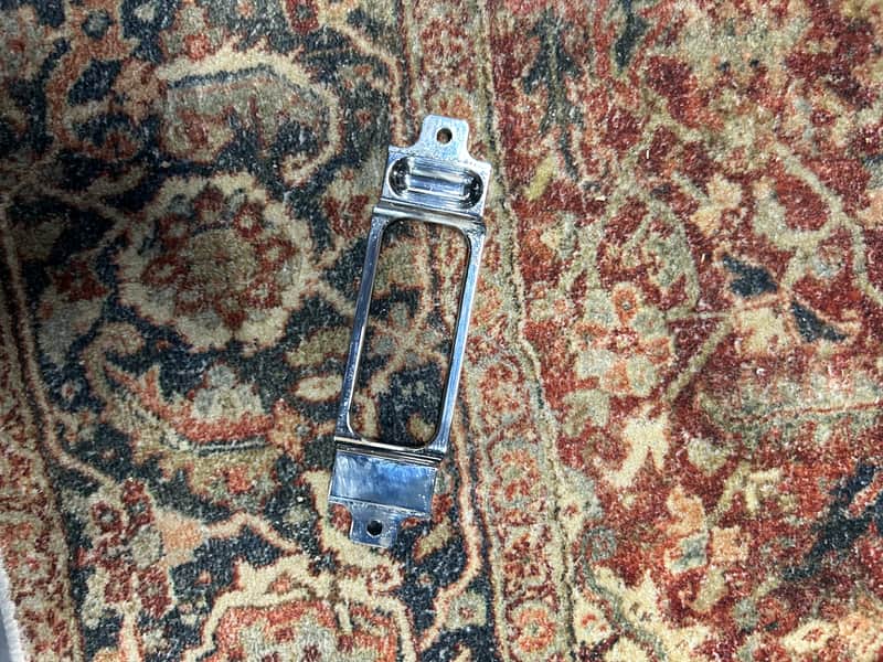 Rickenbacker Bridge Pickup Surround in Chrome image 1