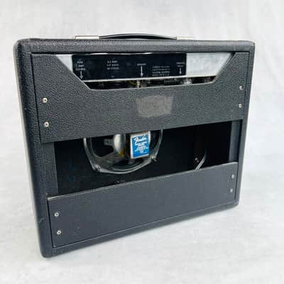 1968 Fender Vibro Champ Amplifier Drip Edge - Black image 13