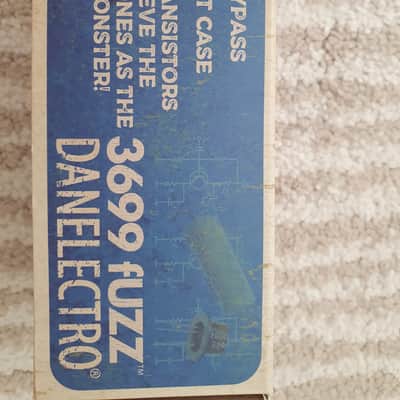 Danelectro The 3699 Fuzz 2020 - Red image 2