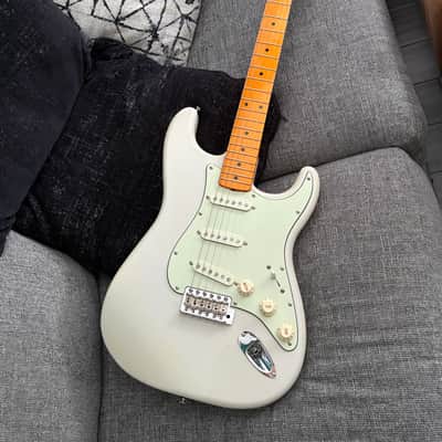 Fender Classic Series ‘50s Stratocaster - Lilac image 3