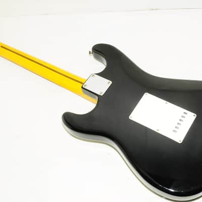 2002-2004 Fender Japan Stratocaster Q Serial Electric Guitar Ref No 3607 image 11