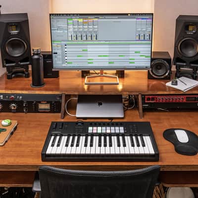 Novation LAUNCHKEY 37 MK4 37-Key USB MIDI Ableton Keyboard Controller+Microphone image 20