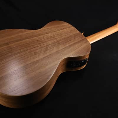 Taylor Academy 12e-N Grand Concert Acoustic-Electric Guitar Natural 064 image 7