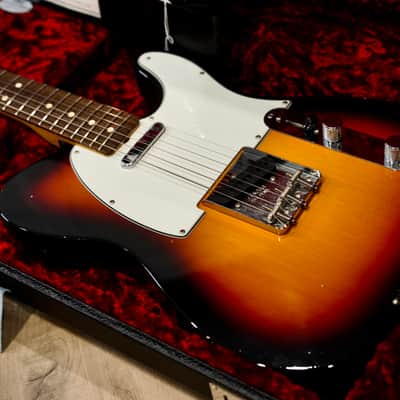Fender Custom Shop '60 Reissue Telecaster Relic NAMM 2018 Custom Built 3 Tone Sunburst Limited Edition image 12