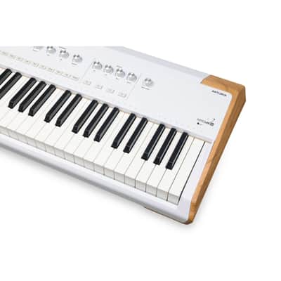 Arturia AstroLab 88 - Synthesizer image 5