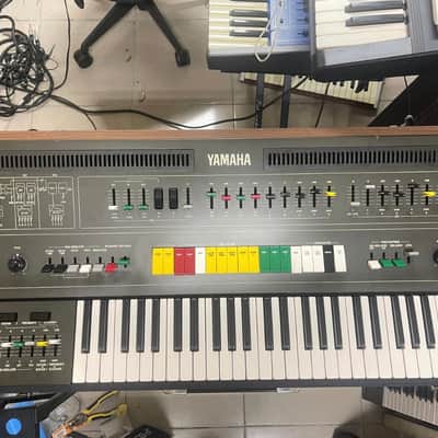 Yamaha CS-50 Polyphonic Synthesizer 1977 - Black