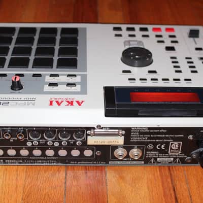 AKAI MPC2000XL, CUSTOM BLACK TRIM, ORANGE LCD BACKLIGHT, INTERNAL ZIP DRIVE or CF READER (+$35), 32MB RAM image 5