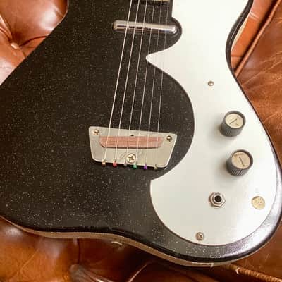 Silvertone 1448 With Case Amp 1962 - 1967 - Black image 3