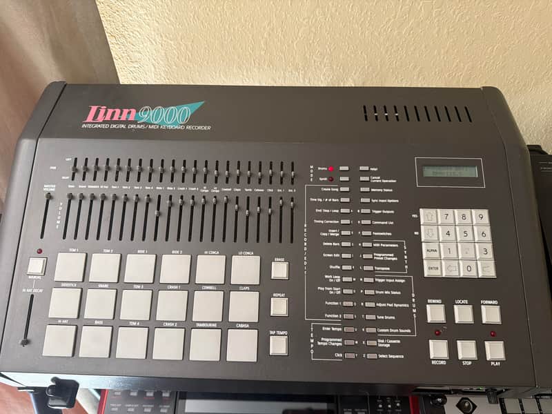 Linn 9000 Integrated Digital Drums / Midi Keyboard Recorder 1984 - 1986 - Black image 1
