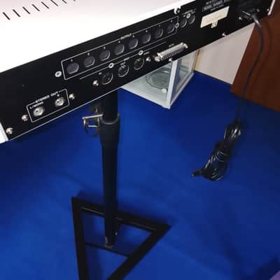 Akai S2000 MIDI Stereo Digital Sampler 1995 - White image 3