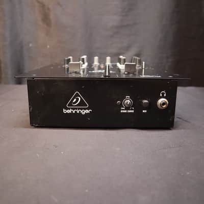 Behringer NOX101 2-Channel DJ Mixer VCA 2010s - Standard image 3
