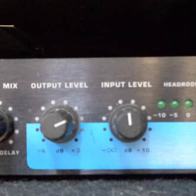 DigiTech RDS 1900 Digital Delay Rack Module w/ footswich,manual & padded rack case image 4