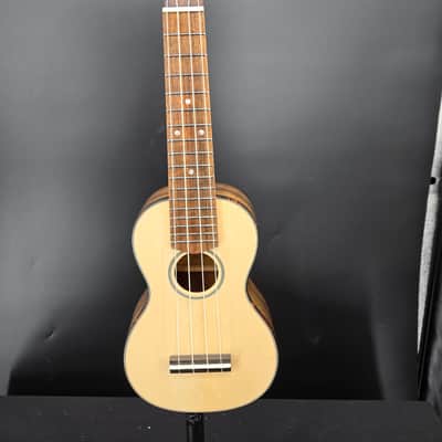 Eastman EU2-S Soprano Ukulele image 2
