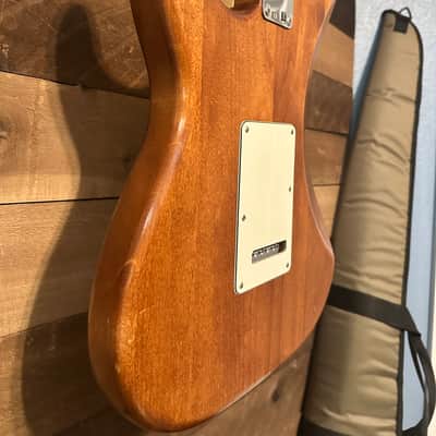 Fender FSR American Hand-Stained Stratocaster Honey Burst image 6