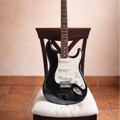 Fender Stratocaster Años 90 - Black and White image 4