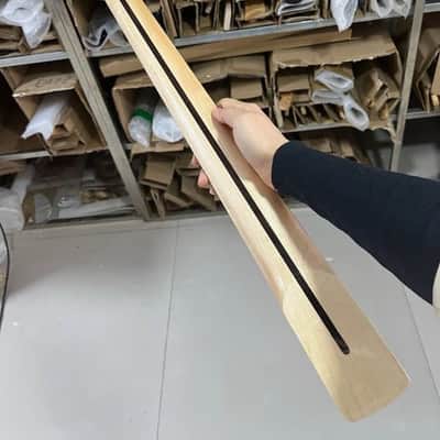 Maple Wood Natural Finish 4 String Jazz Bass Style Neck, 20 Frets Fingerboard image 2