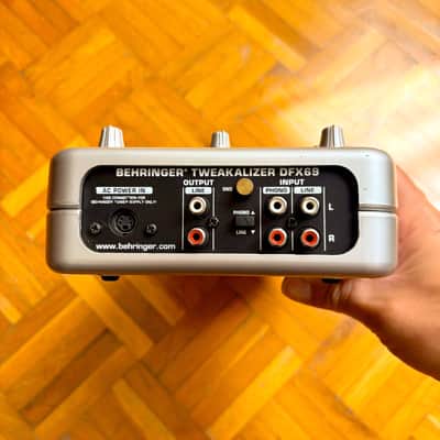 Behringer DFX-69 Tweakalizer - High-End DJ Effects Processor and Sampler with Real-Time Control! image 7