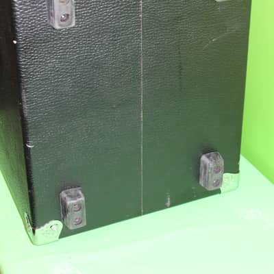 Phil Jones Bass PB-300 - 250W Active Bass Cabinet - incl. Cable & Dust Cover - 18,5 kg image 13