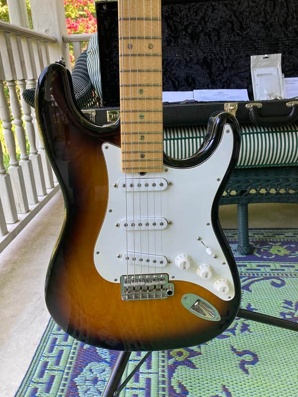 Suhr Classic S SSS with Maple Fretboard 2018 - Present - 3 Tone Burst image 1