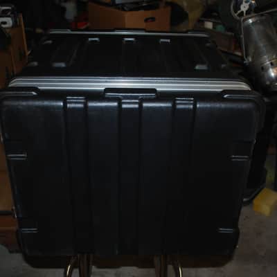 SKB 8 Space Rack w/ Furman M-8L Power Conditioner Black image 5
