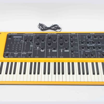 Studiologic Sledge 2.0 Polyphonic Virtual Analog Synthesizer Waldorf PPG Wavetable Engine User Sample 100-240V