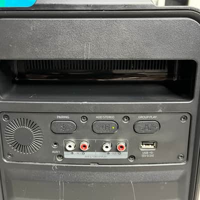 "Two" Samsung MX-T40 300W Sound Tower Wireless Bluetooth Speakers, with remote. image 9