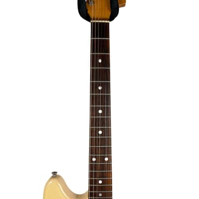 Fender Japan 69 Reissue Mustang 1994-1995 - Vintage White image 8